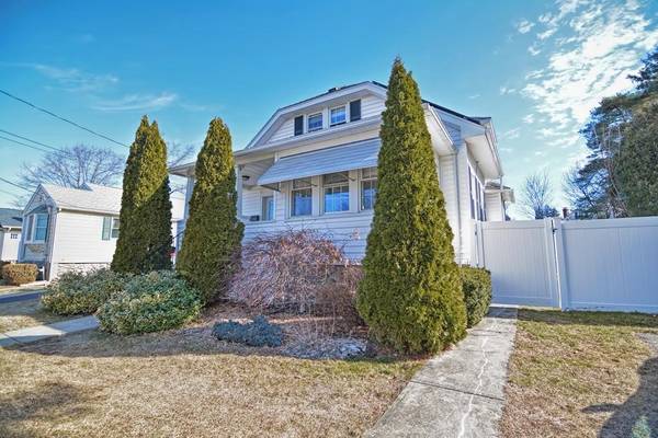 4 Gunnarson Rd, Worcester, MA 01606