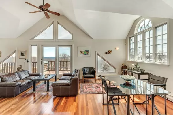 Rockport, MA 01966,105 Granite Street #6