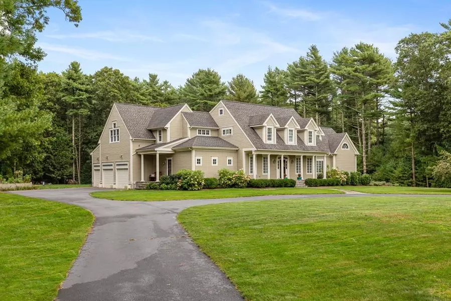 77 Hiller Road, Rochester, MA 02770