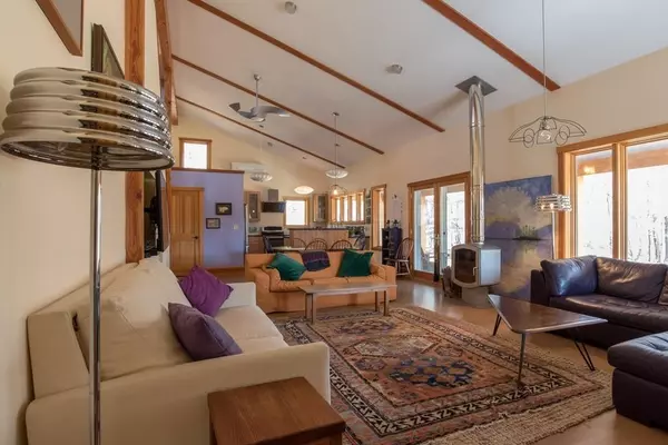 Pelham, MA 01002,328 Amherst Rd