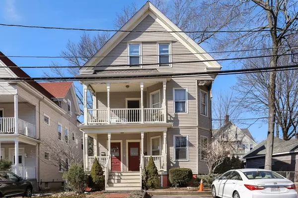 25 Hayward St, Attleboro, MA 02703