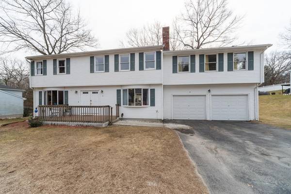 6 Joseph St, Dudley, MA 01571