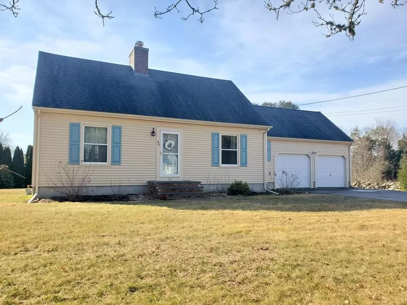 44 Park Street, Mattapoisett, MA 02739