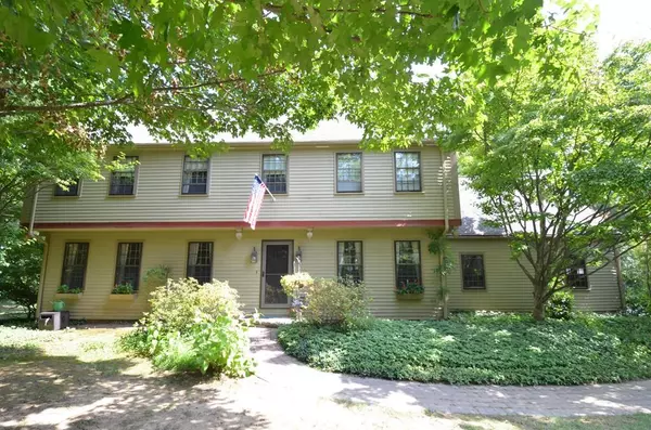 31 Ellis Street, Medway, MA 02053