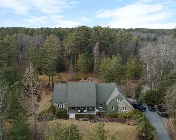 62 Tavern Way, Hanson, MA 02341