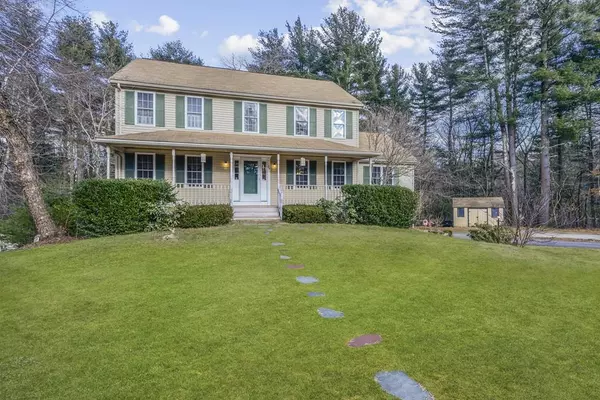 26 Pine Warbler Way, Bellingham, MA 02019