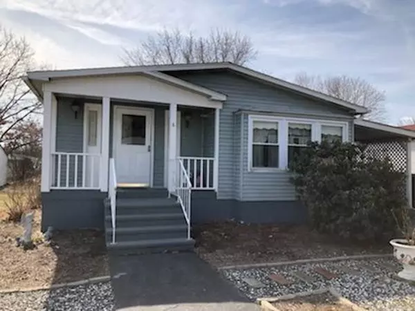 6 Forest Lane #213, Attleboro, MA 02703