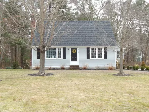 19 Donna Dr, Hanson, MA 02341