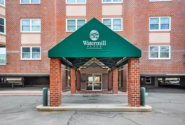 Arlington, MA 02476,1 Watermill Pl #101