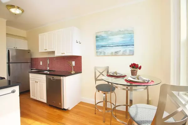 Brookline, MA 02446,1450-1454 Beacon St #742