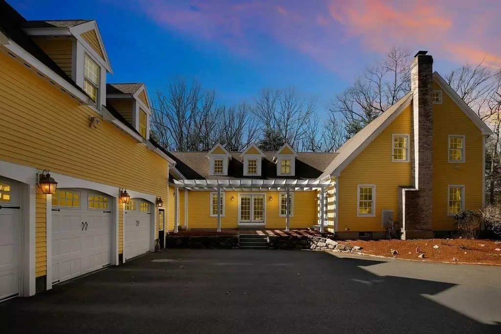 Millis, MA 02054,2 Glen Pines Way