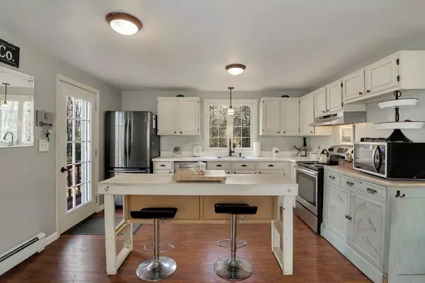 Southbridge, MA 01550,73 Stony Brook Dr