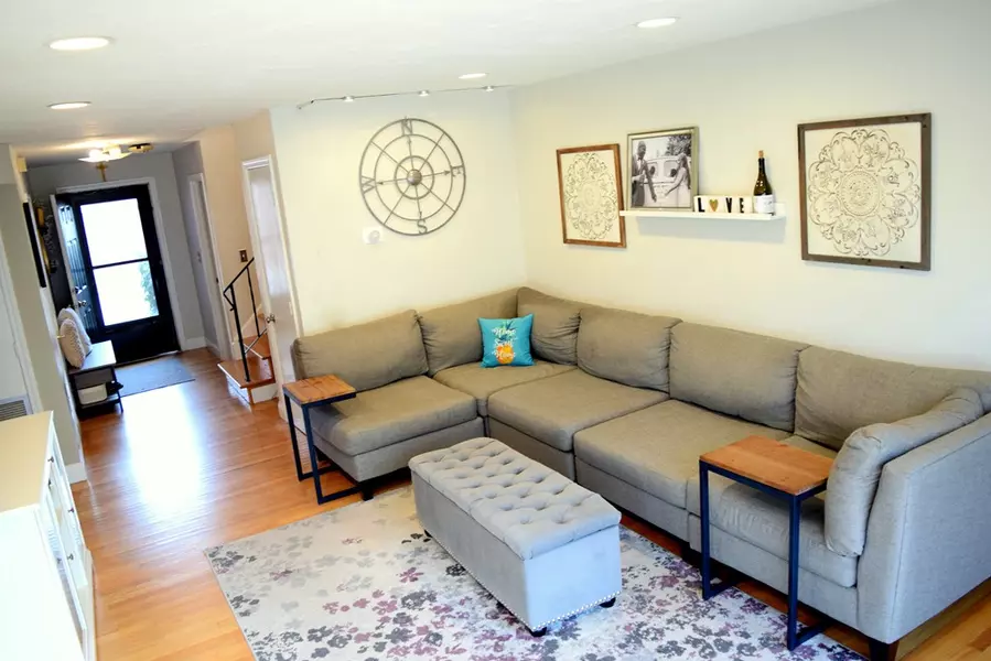 53 Elderwood Dr #53, Stoughton, MA 02072