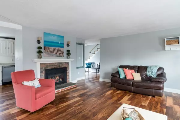 Hingham, MA 02043,11 Kilmer Rd