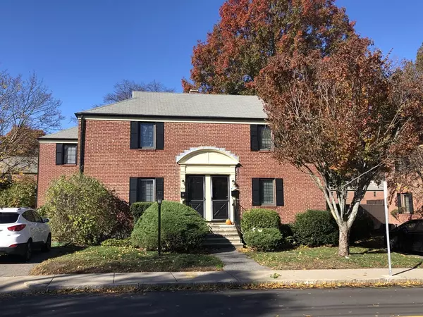 338 Lexington St #338, Watertown, MA 02472