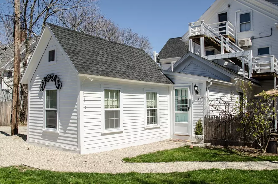 182 Granite St #5, Rockport, MA 01966