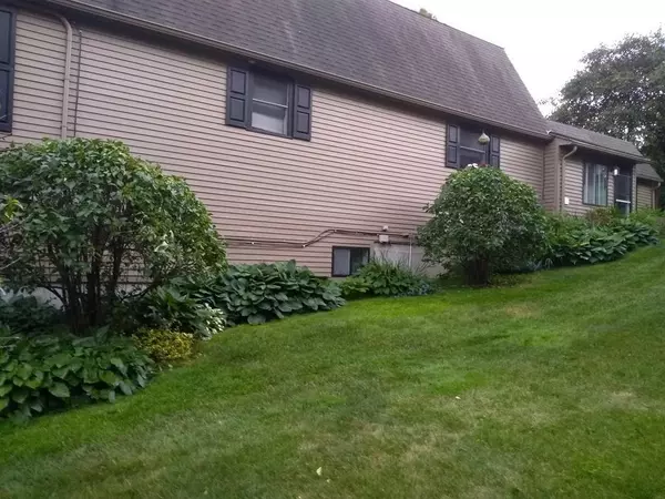 Leicester, MA 01611,18 Broad St