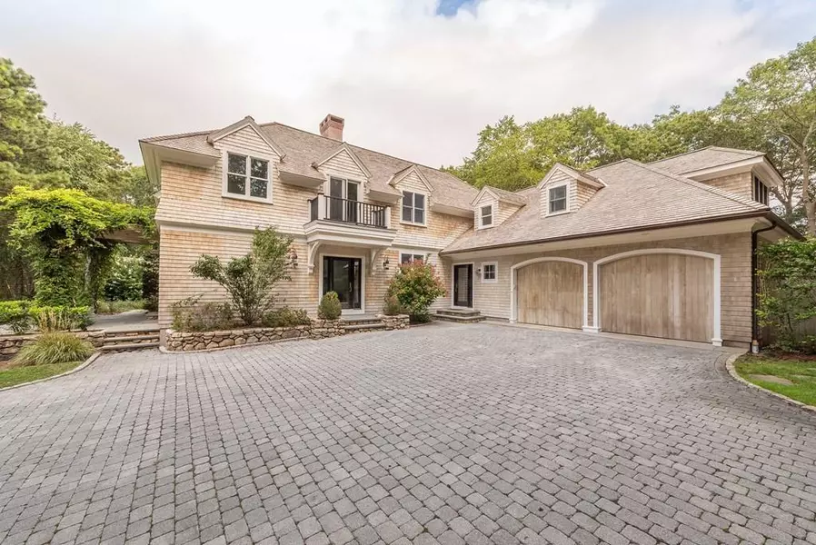 54 Gullane, Mashpee, MA 02649