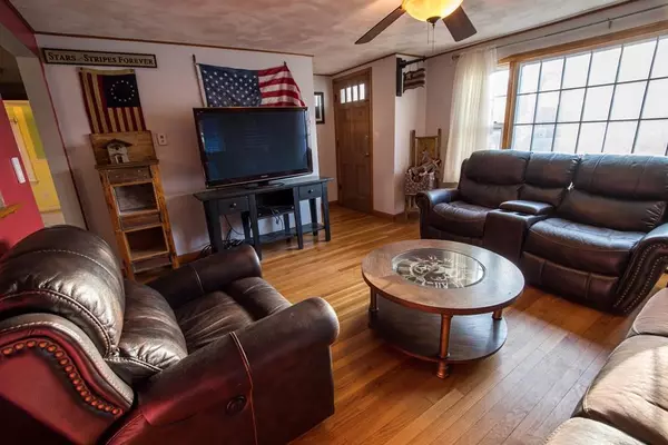 Blackstone, MA 01504,9 Wilbur St