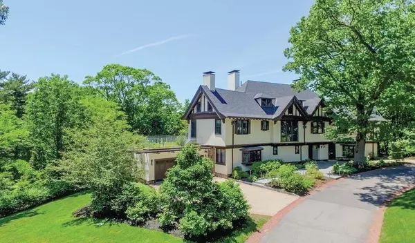 38 Welch Road,  Brookline,  MA 02445