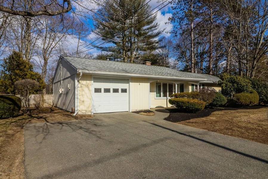 5 Wedgemere Rd, Beverly, MA 01915