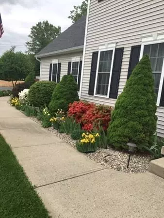 Westfield, MA 01085,8 Whitaker Rd