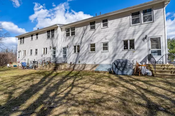 Westfield, MA 01085,720 Russell Rd #B