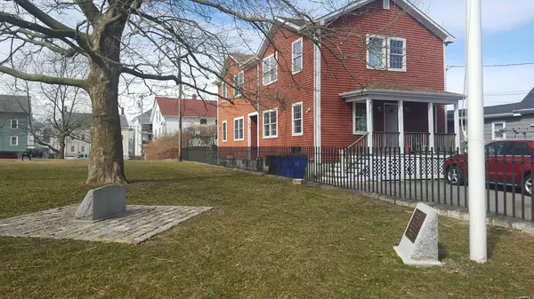 311 5th St #1A, Fall River, MA 02721