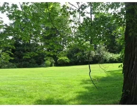 Sturbridge, MA 01566,73 Whittemore Road