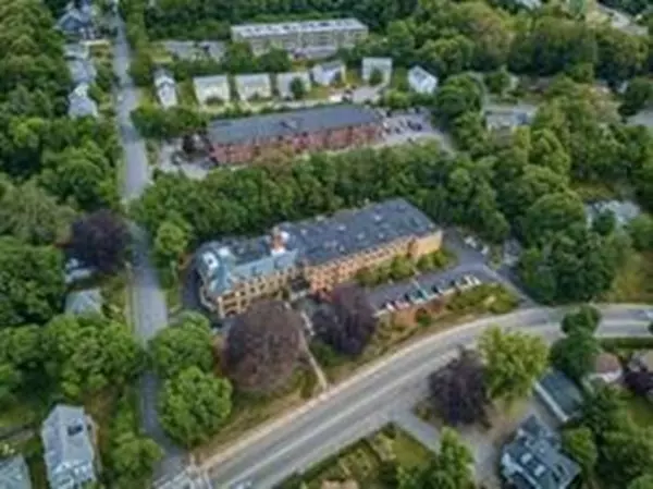 Worcester, MA 01602,1029 Pleasant St #32