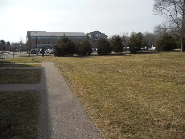 Brockton, MA 02301,218 Colonel Bell Dr #218