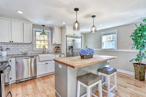 24 Lawrence Rd, Reading, MA 01867