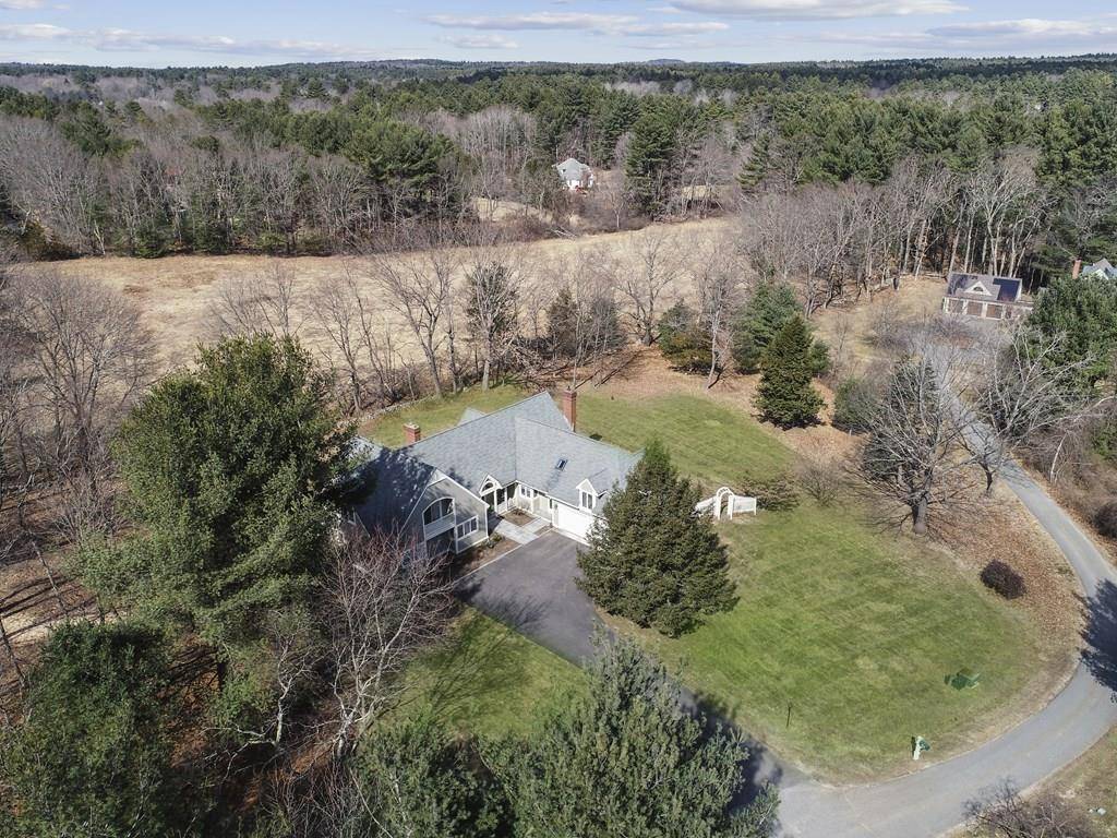 Carlisle, MA 01741,523 Bedford Road