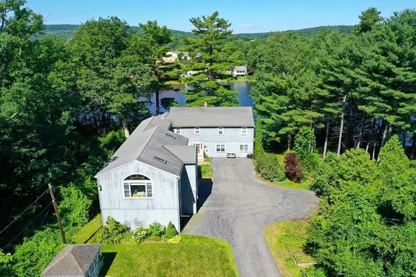 15 Cove Dr, Sturbridge, MA 01566