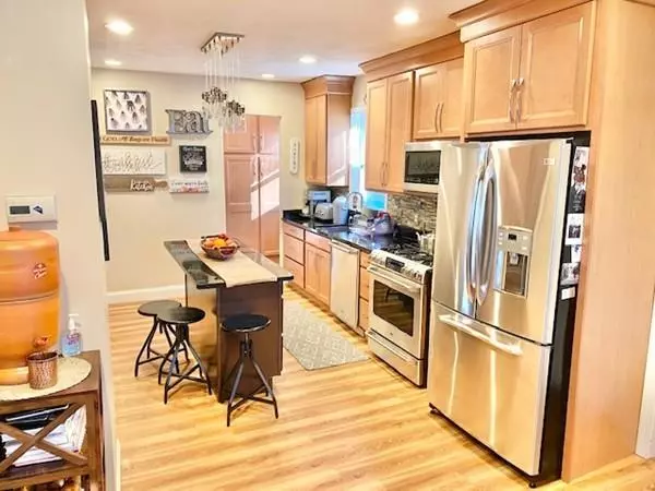 Saugus, MA 01906,25 Winter St