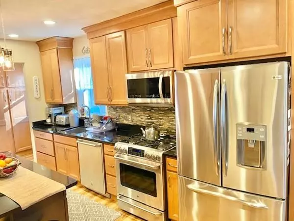 Saugus, MA 01906,25 Winter St
