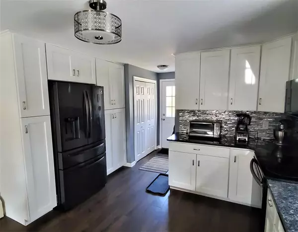 Acushnet, MA 02743,30 Blueberry Drive