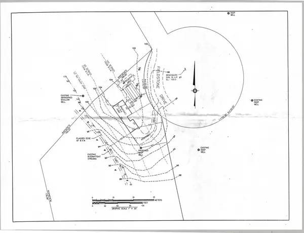 4 Fieldstone Dr, Lakeville, MA 02347