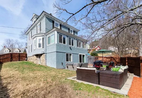 Worcester, MA 01602,10 Chesterfield Road