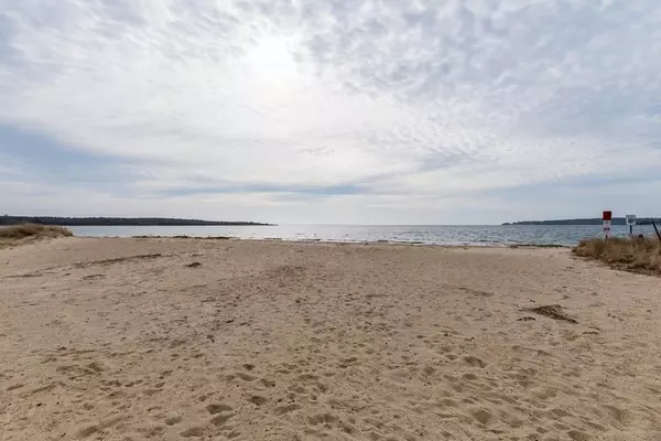 164 Swifts Beach Rd, Wareham, MA 02571