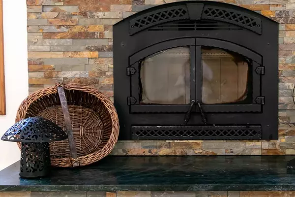 Southampton, MA 01073,80 Crooked Ledge Rd