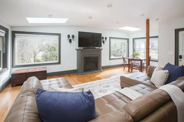 Newton, MA 02468,814 Chestnut St