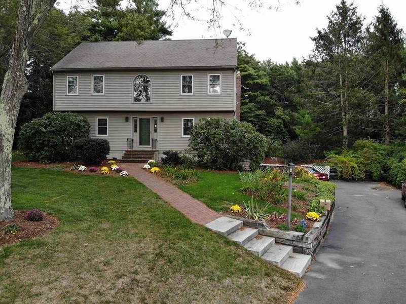 39 Boxwood Ln, Duxbury, MA 02332