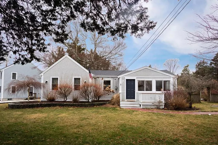 14 Cedar Lane, Kingston, MA 02364