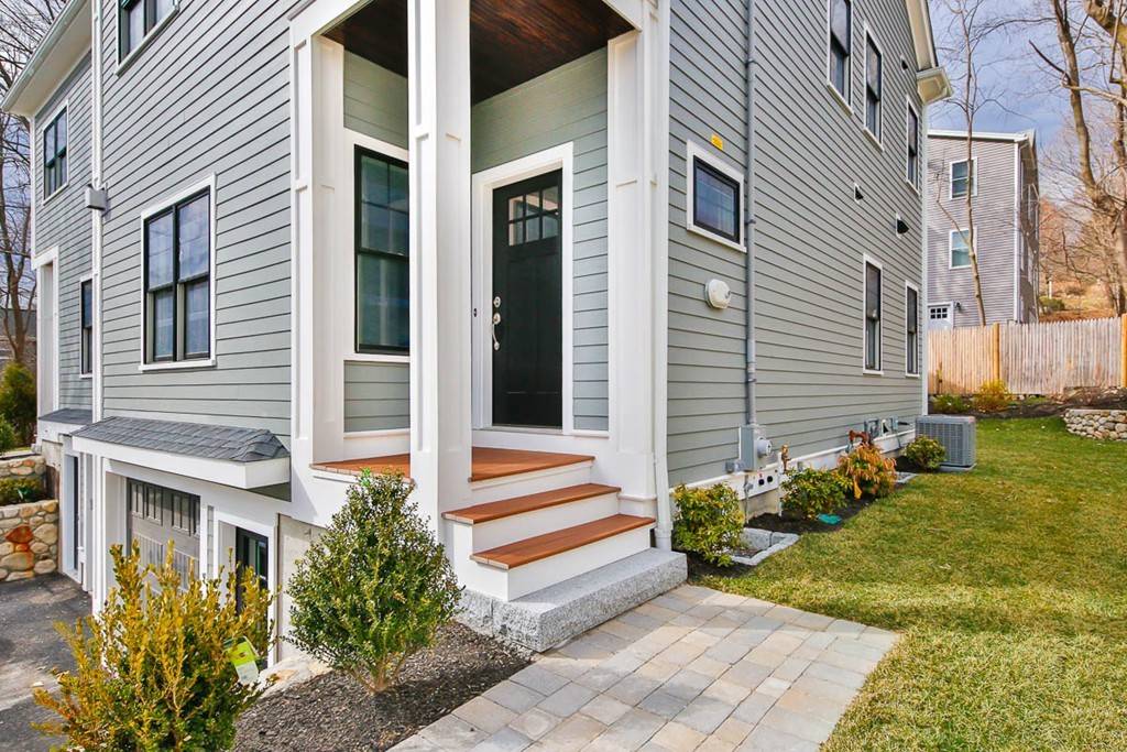 Lexington, MA 02420,62 Woburn St #62