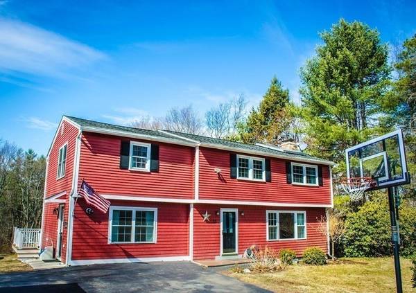 12 Lancaster Rd, Berlin, MA 01503