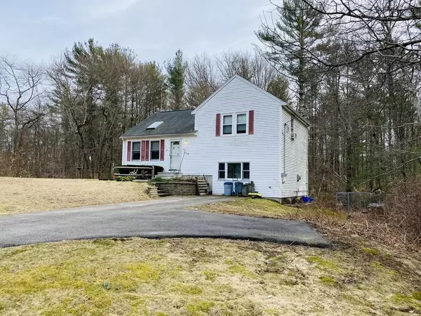 15 Chestnut Street, Middleboro, MA 02346