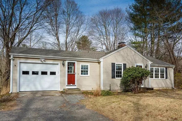 60 Elm St, Rehoboth, MA 02769