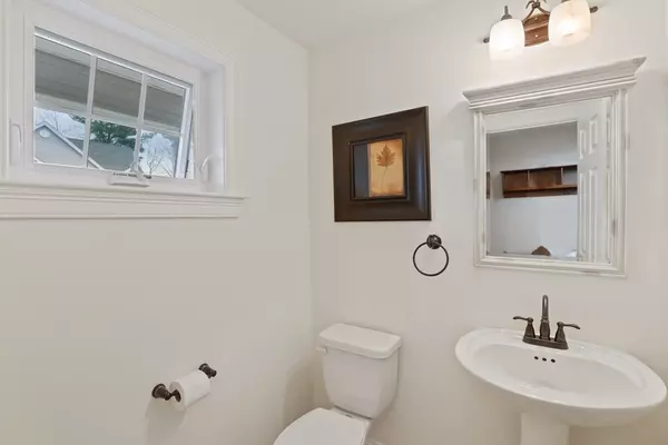 Millis, MA 02054,2 Tuckerdale Way #2