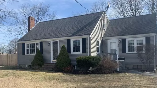 23 Washington Cir, Holbrook, MA 02343